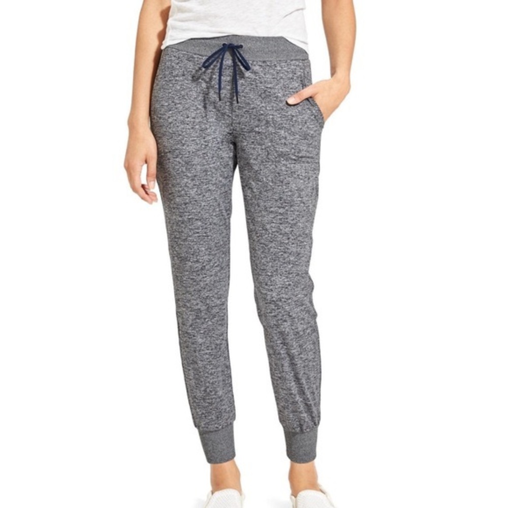 Athleta Flux Heathered Gray Jogger pant